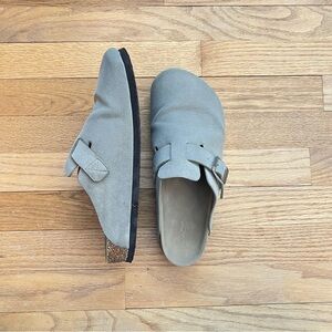 Women’s Universal Threads Slip-On Clogs
